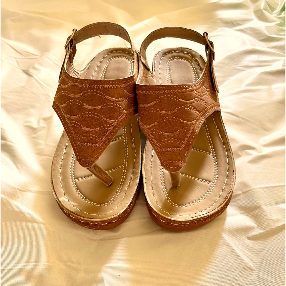 Clark-like Summer Sandals NWOT